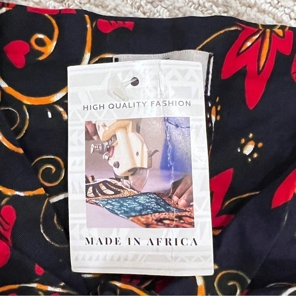 GRASS Fields Puff Sleeve Crop Front Tie Top - Picture 10 of 10